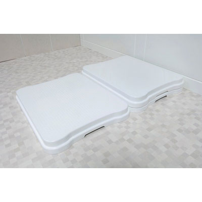 Nuvo Adjustable Bath Step Image 2