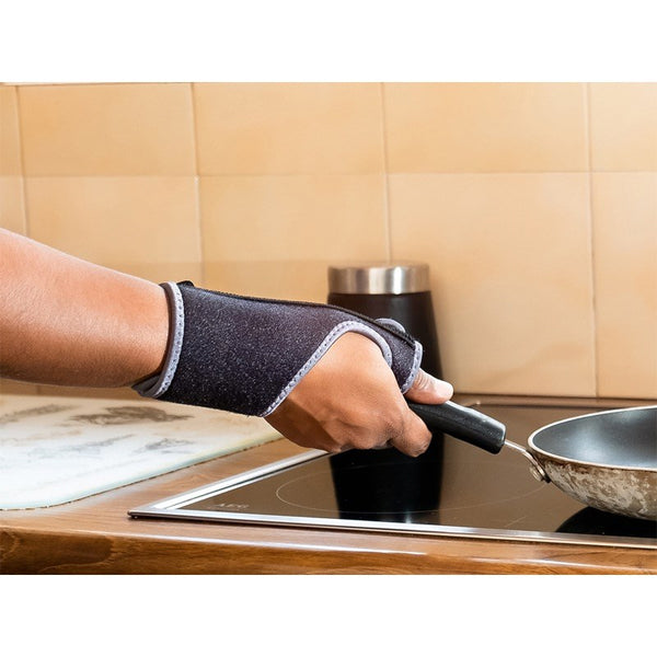 Kedley Aero-Tech Neoprene Thumb Brace Image 2