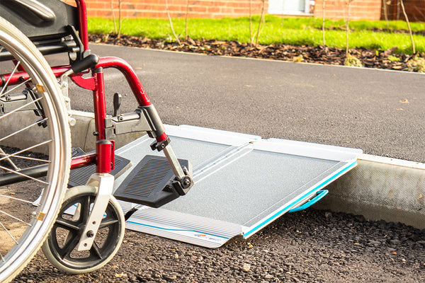 Aerolight-Travel Kerb Ramp Image 3