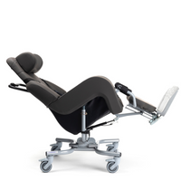 Astro Shuttle Tilt-in-Space Chair