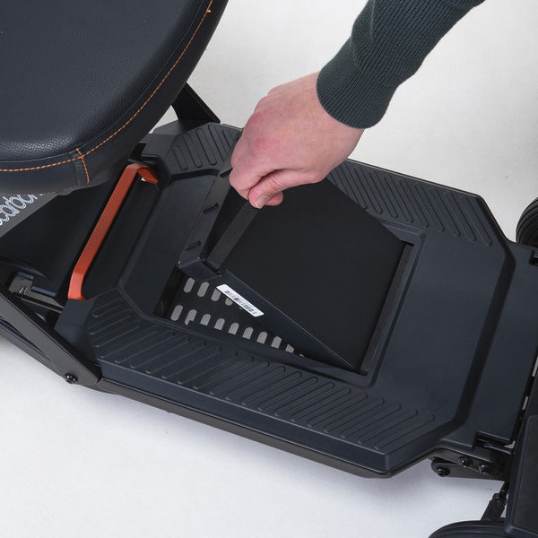 AeroCarbon Folding Scooter Image 9