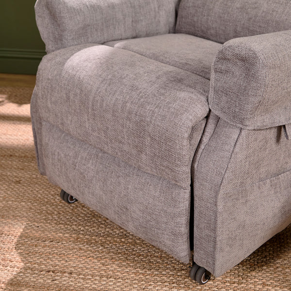 Vermont Royale Five Motor Wide Riser Recliner Chair Image 7