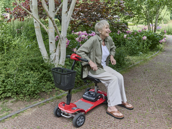 eFly Scooter HandlebarseFly Scooter StorageeFly Scooter Padded Seat